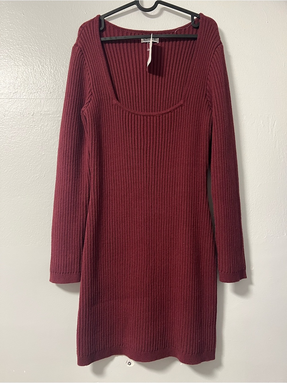 Hollister Ribbed Scoop-Neck Long Sleeve Dress - Wine